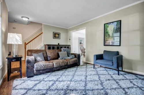 61 Lucy Cir, Wallingford, CT 06492-1727