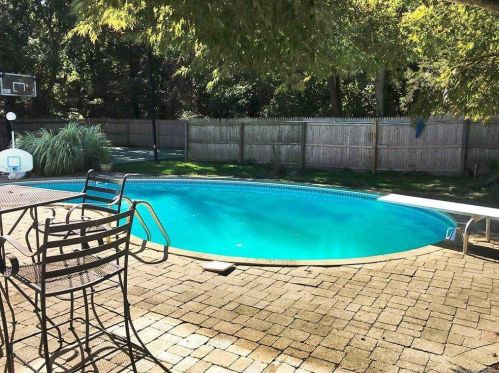 12 Belmar Ln, Commack NY 11725-1104 exterior