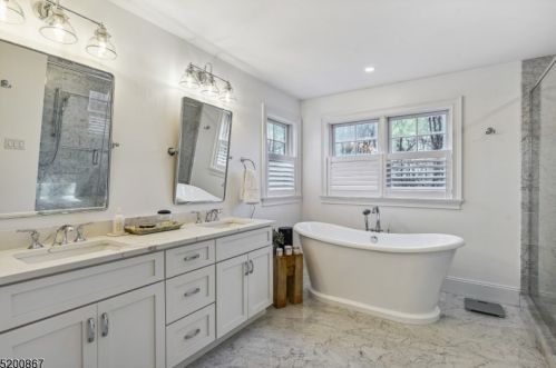 7 Dale Dr, Chatham Township NJ  07928-1661 exterior