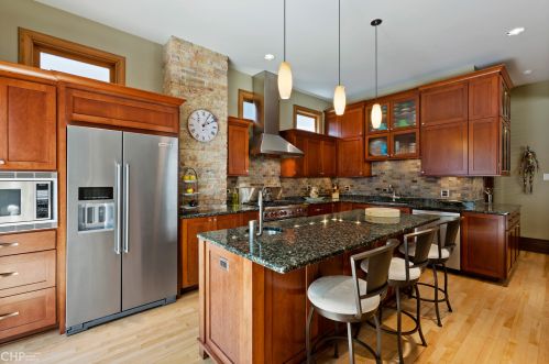 1309 Carmen Ave, Chicago IL 60640-2903 exterior