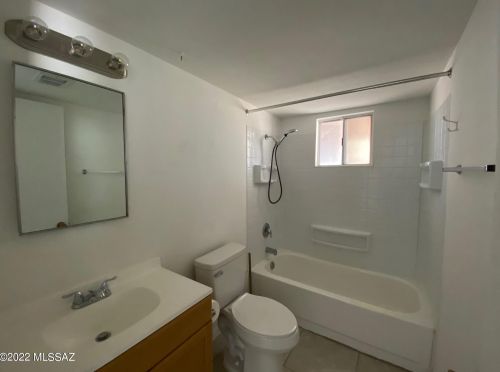 935 Camino Seco, Tucson AZ  85710-1707 exterior