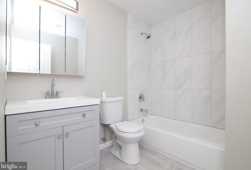 9 Shelton Ave, Trenton NJ  08618-1818 exterior