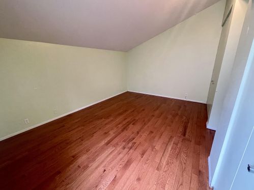 8941 70, Milwaukee WI 53223-2151 exterior