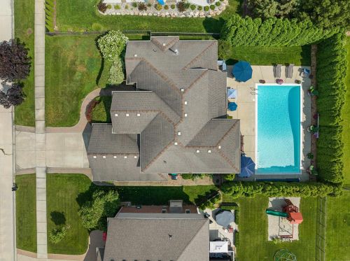 21192 Strawberry Hills Dr, Macomb Township MI 48044-2277 exterior