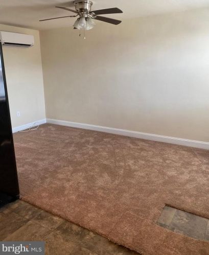 5306 Glenloch St, Philadelphia PA 19135-2718 exterior