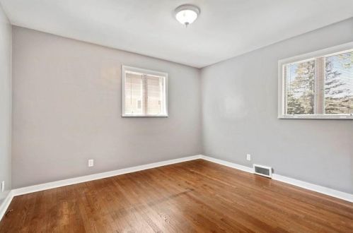 1253 Lakewood Ave, Pittsburgh PA 15229-1729 exterior