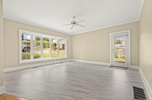 13 Is Hl Ave, Ridgefield CT exterior