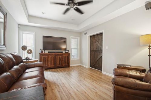 1401 Canoochee Dr, Atlanta GA exterior