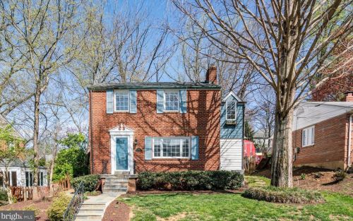 5927 Beech Ave, Bethesda, MD 20817-3422