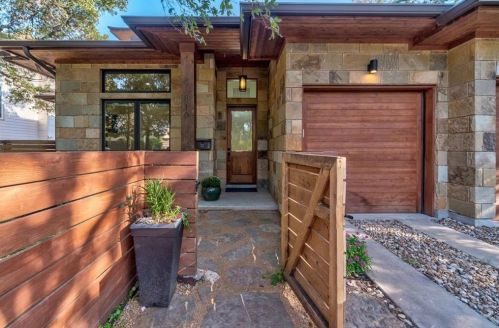 810 Christopher St, Austin TX 78704-1619 exterior