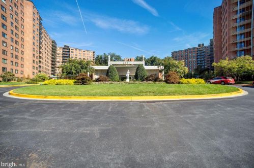 4201 Cathedral Ave, Washington DC  20016-4901 exterior