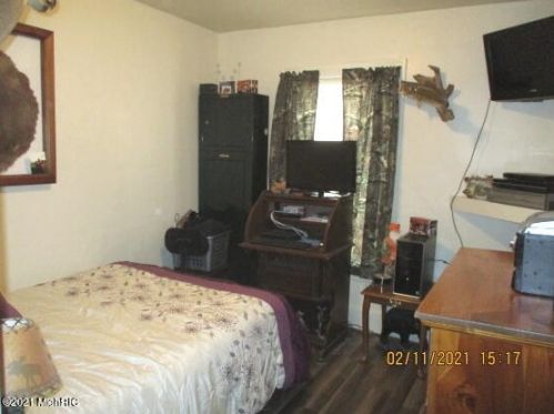 301 Cecil St, Glendora MI 49107-1706 exterior