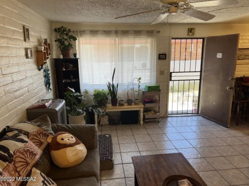 3241 Monte Vis Dr, Tucson AZ 85712-1630 exterior