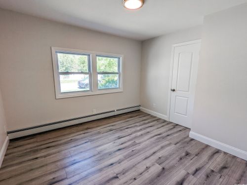 50 Ash St, Central Islip NY 11722-3828 exterior