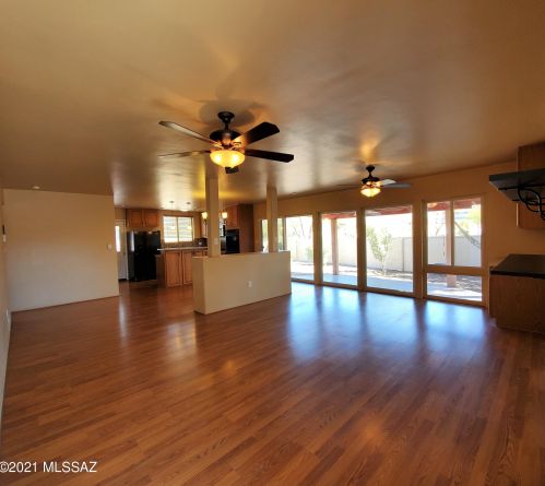 5075 13th St, Tucson AZ  85711-4307 exterior