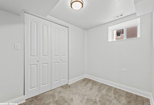 8450 Euclid Ave, Chicago IL 60617-2260 exterior