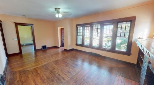 632 5 St, Manitowoc WI 54220-3935 exterior