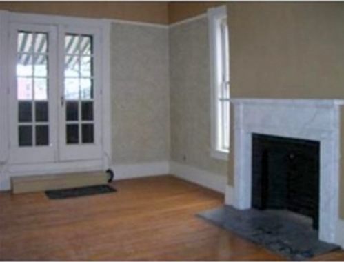 76 Maple St, Springfield MA 01105-2330 exterior