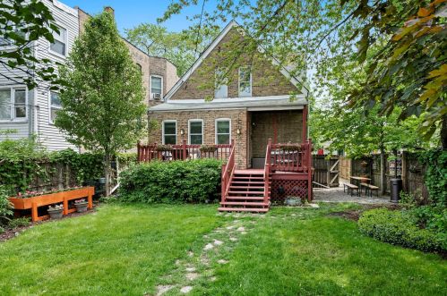 2818 Albany Ave, Chicago IL 60618-7605 exterior