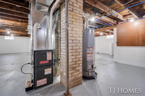 3237 6th St, Meskegon MI  49444-2845 exterior