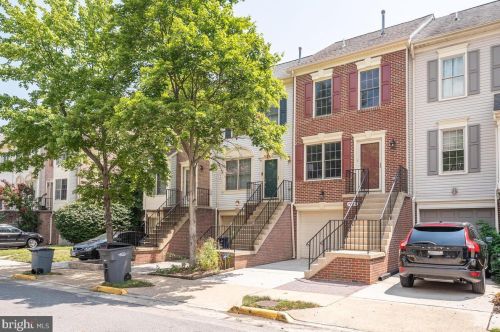 7825 Colonial Springs Blvd, Alexandria, VA 22306-2851