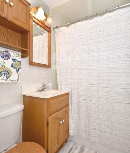 9835 Harding Ave, Chicago IL 60655-4017 exterior