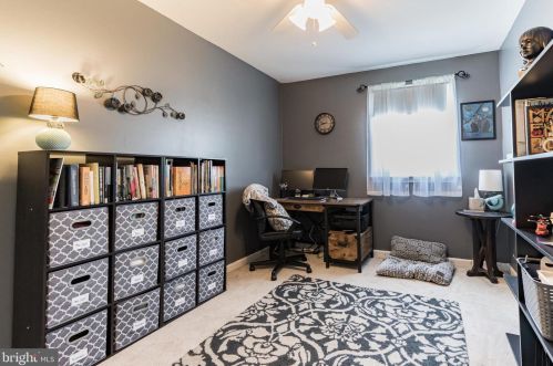 406 Circle Dr, Pottstown PA 19464-3661 exterior