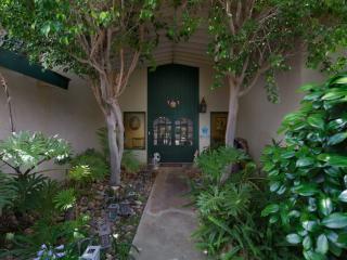 1852 Foxfire Rd, Fallbrook, CA 92028-4106
