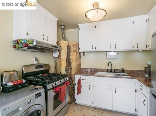 1111 Blake St, Berkeley CA 94703-1903 exterior