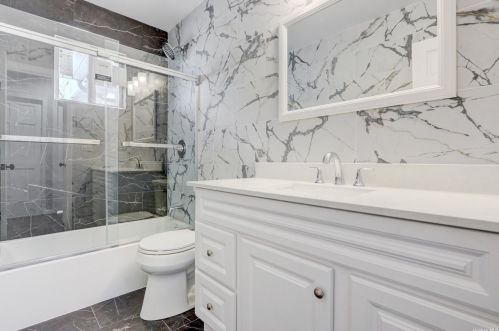 14 Gannet Dr, Commack NY 11725-4903 exterior