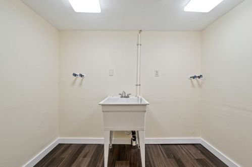 13 Vilsack St, Pittsburgh PA 15223-1734 exterior