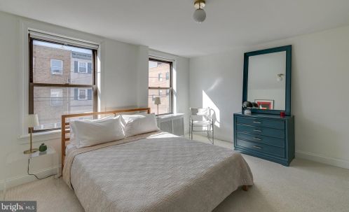 917 Catharine St, Philadelphia PA 19143-2536 exterior