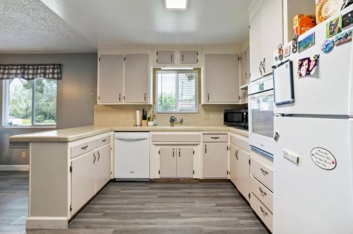 545 Quincy Rd, Turlock CA  95380-4329 exterior