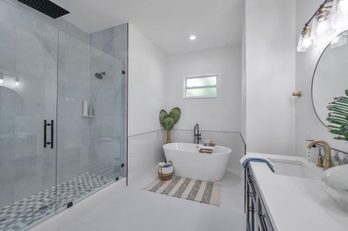 4307 Clark Ave, Tampa FL  33611-1305 exterior