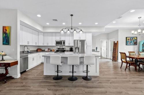 294 Ridgecrest Dr, Fort Pierce FL  34953-8303 exterior