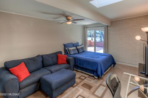 7821 Adams St, Tucson AZ 85719-4237 exterior