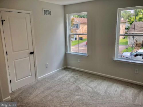 1007 West Ave, New Castle DE 19720-6233 exterior