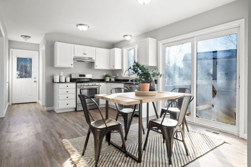 3 Amy Way, Concord NH 03303-1045 exterior