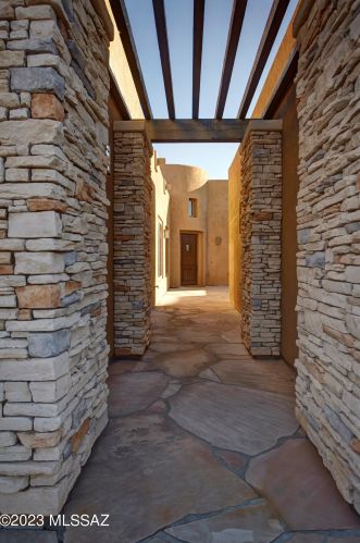 65285 Catalina Hills Dr, Tucson, AZ 85739-1335