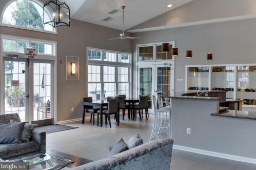 5262 Maris Ave, Alexandria VA exterior