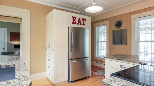 20 Tahanto St, Concord NH 03301-3833 exterior