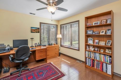 1 Roc Etam Rd, Parsippany NJ 07834-9633 exterior