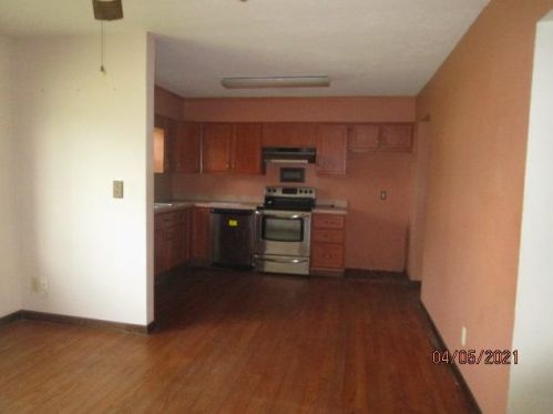 61209 Spencer Rd, Cassopolis, MI 49031-9739