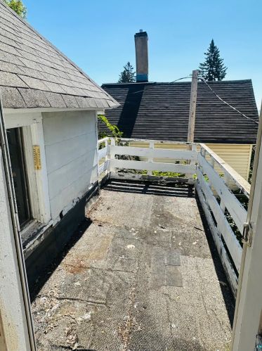 1204 3 St, Duluth MN 55805-1726 exterior