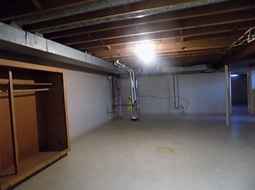 488 Ruddiman Dr, Meskegon MI 49445-3041 exterior