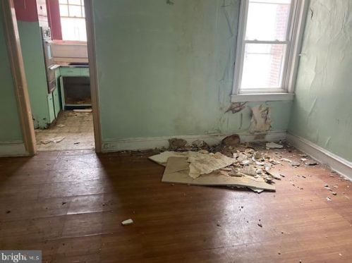 3929 17th St, Philadelphia, PA 19140-3405