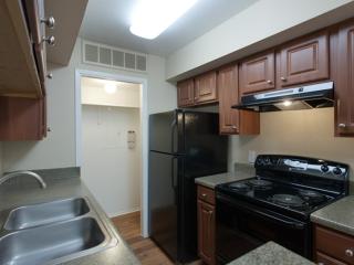 12425 Mellow Meadow Dr, Austin TX  78750-1250 exterior