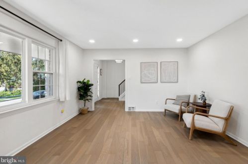 1246 Center Rd, Pittsburgh PA  19083-4823 exterior