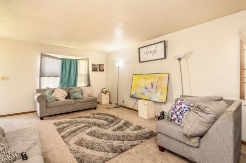 6440 106th St, Milwaukee, WI 53224-5109