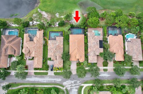 9800 Nuova Way, Fort Pierce FL 34986-2825 exterior